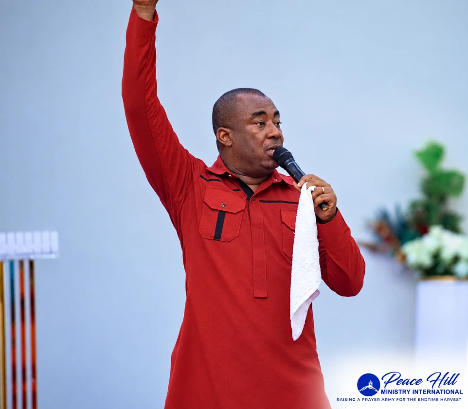 General overseer during praise &amp; worship